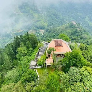  Отель The Arbour